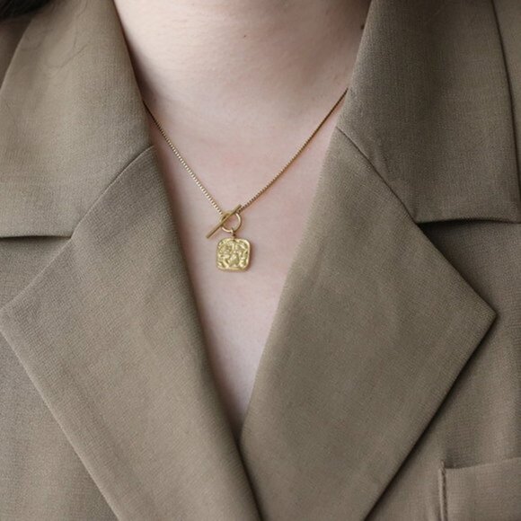 18K Gold Plated Circle Bar Square Pendant Necklace - Picture 6 of 11